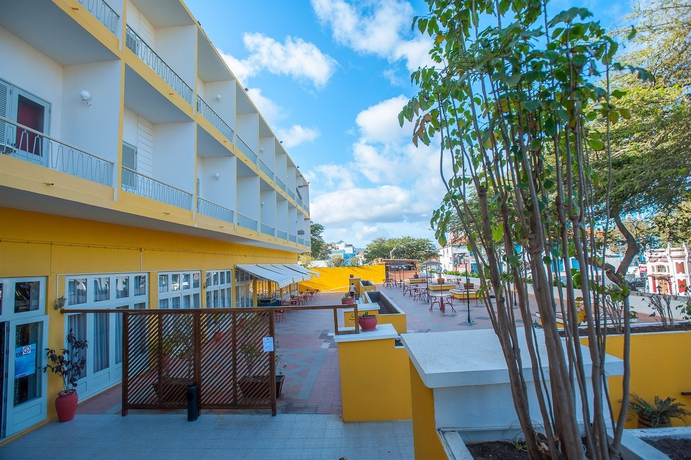 Imagen de los exteriores del Hotel Oásis Porto Grande. Foto 9