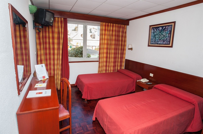 Imagen de la habitación del Hotel Oásis Porto Grande. Foto 6