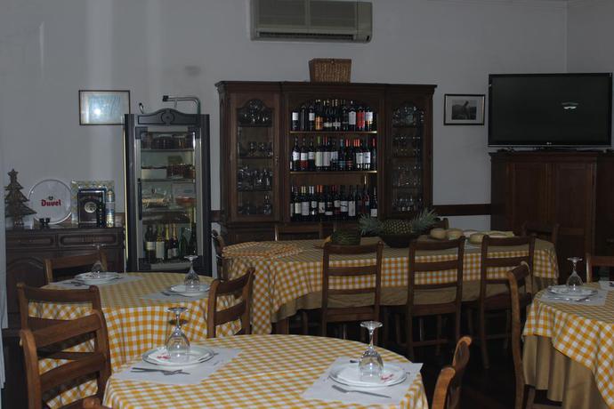 Imagen del bar/restaurante del Hotel O&aacute;sis - Santa Marta De Penagui&atilde;o. Foto 2