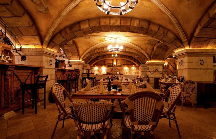 Imagen del bar/restaurante del Hotel &Oacute;bester. Foto 3