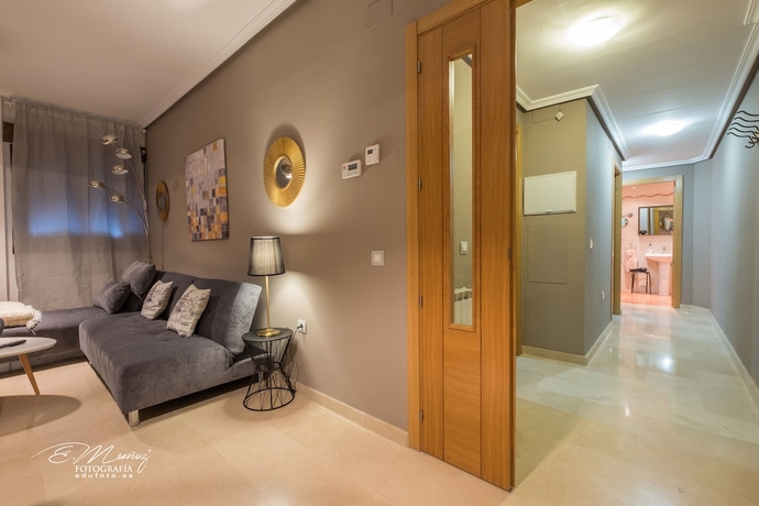 Imagen de los interiores del Hotel &Oacute;ptima Style. Foto 14