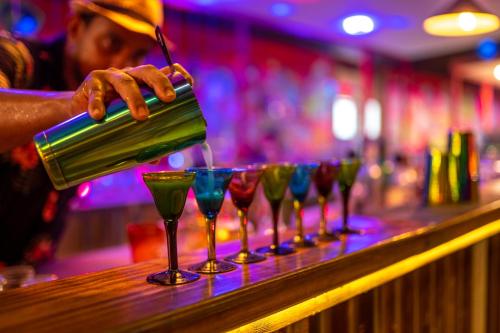 Imagen del bar/restaurante del Hotel Oaga Art Resort - Greatest. Foto 10