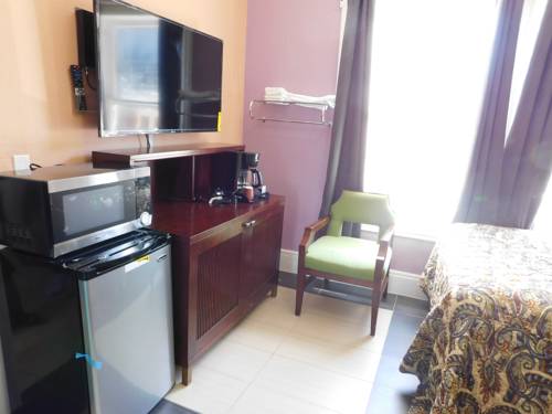 Imagen de la habitación del Hotel Oak. Foto 2