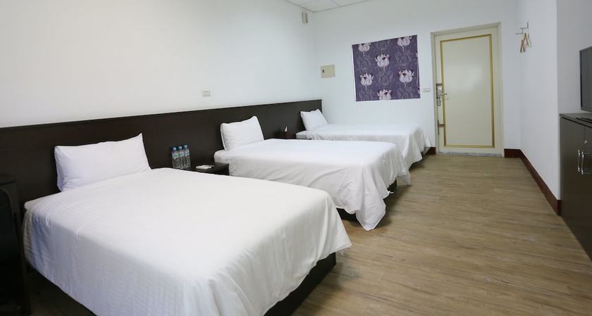 Imagen de la habitación del Hotel Oak Garden. Foto 12