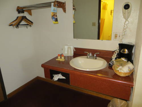 Imagen de la habitación del Hotel Oak Grove Inn. Foto 4