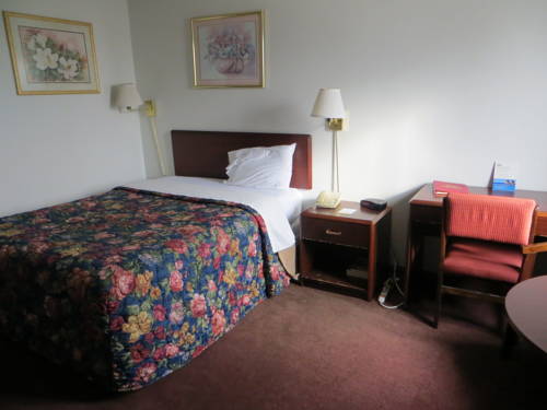 Imagen de la habitación del Hotel Oak Grove Inn. Foto 9