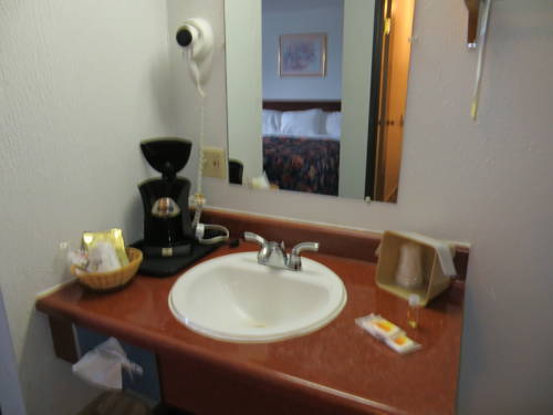 Imagen de la habitación del Hotel Oak Grove Inn. Foto 13