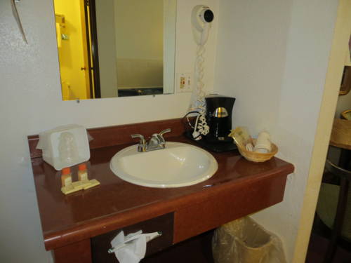 Imagen de la habitación del Hotel Oak Grove Inn. Foto 14