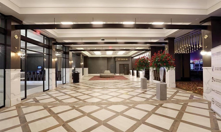Imagen de los interiores del Hotel Oak Grove Racing Gaming and. Foto 16
