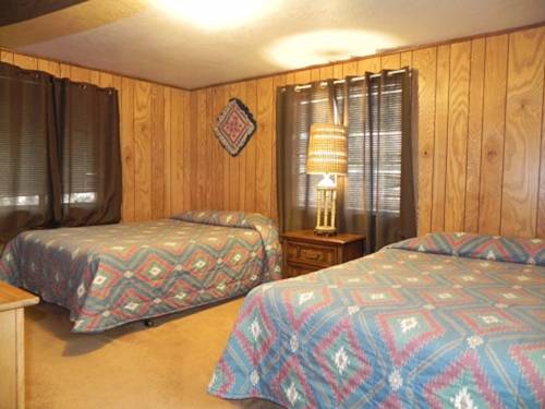 Imagen de la habitación del Hotel Oak Knoll Lodge. Foto 3