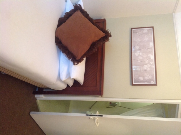 Imagen de la habitación del Hotel Oak Lodge. Foto 10