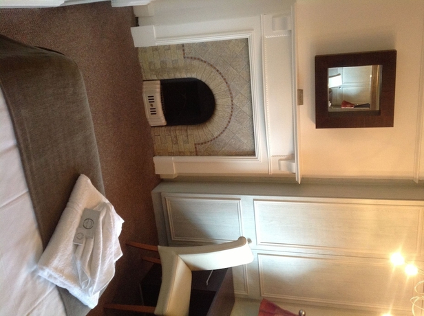 Imagen de la habitación del Hotel Oak Lodge. Foto 12