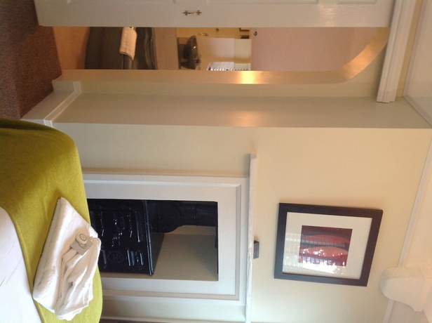 Imagen de la habitación del Hotel Oak Lodge. Foto 13