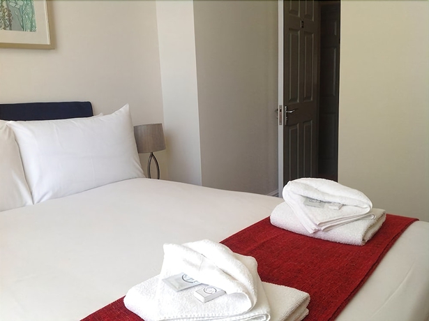 Imagen de la habitación del Hotel Oak Lodge. Foto 14