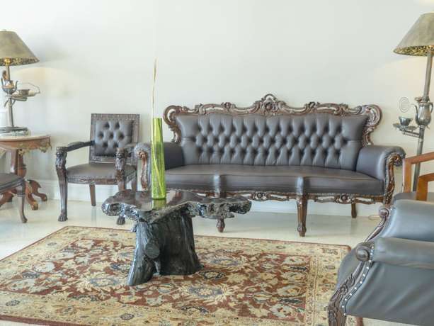 Imagen de los interiores del Hotel Oak Park Inn. Foto 19