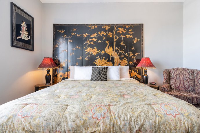 Imagen de la habitación del Hotel Oak Park Inn. Foto 11