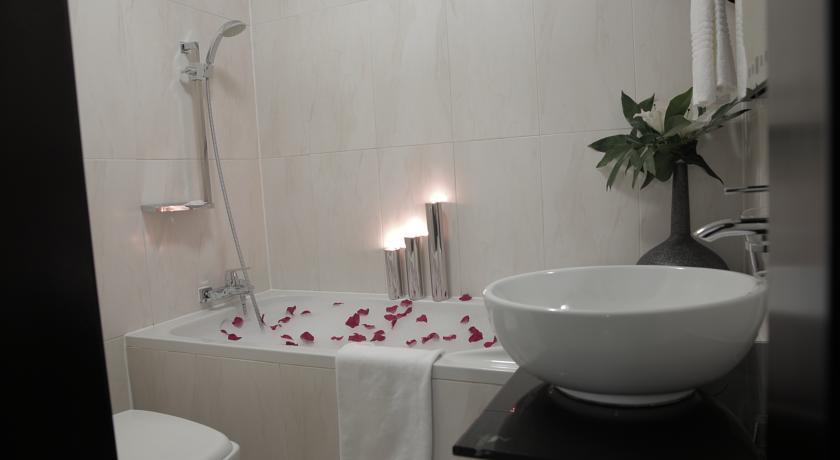 Imagen general del Hotel Oak Plaza , East Airport. Foto 2