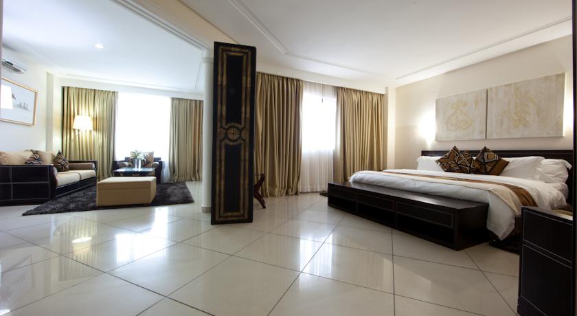 Imagen general del Hotel Oak Plaza , East Airport. Foto 12