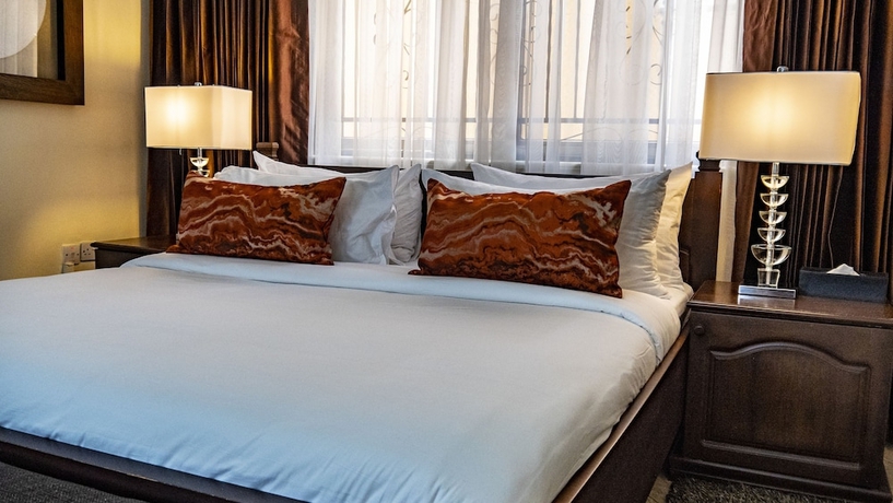 Imagen de la habitación del Hotel Oak Plaza East Legon. Foto 9
