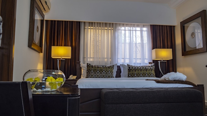 Imagen de la habitación del Hotel Oak Plaza East Legon. Foto 13