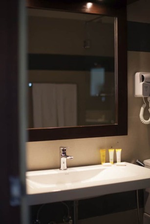 Imagen de la habitación del Hotel Oak Ray City. Foto 10