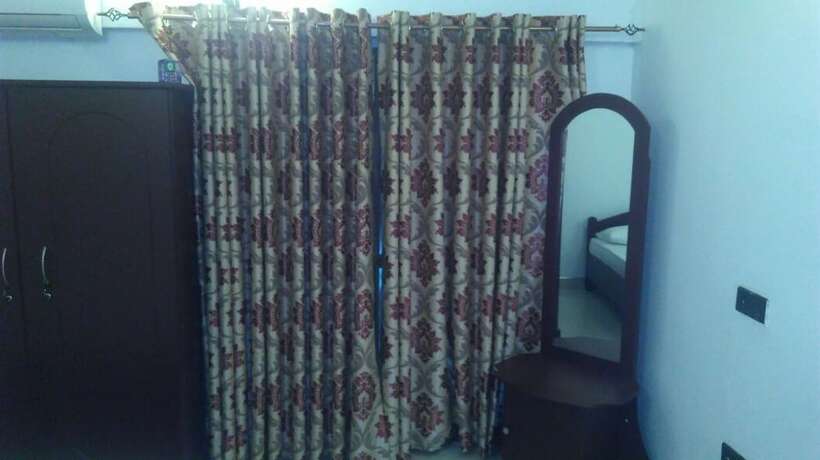 Imagen de la habitación del Hotel Oak Ray City. Foto 16