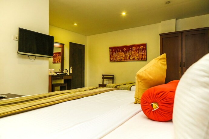 Imagen de la habitación del Hotel Oak Ray City. Foto 30