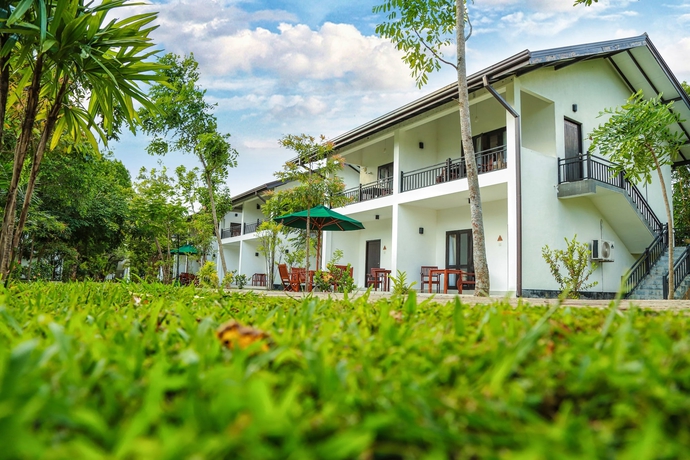 Imagen de los exteriores del Hotel Oak Ray Elephant Lake. Foto 13