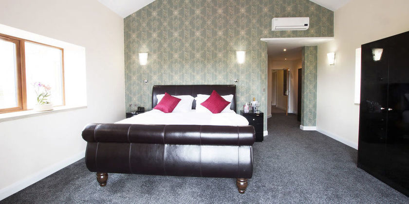 Imagen de la habitación del Hotel Oak Royal. Foto 12