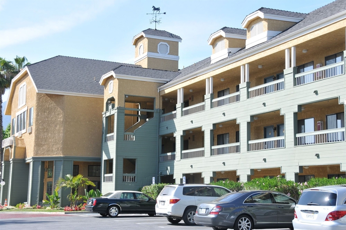 Imagen general del Hotel Oak Tree Inn. Foto 1