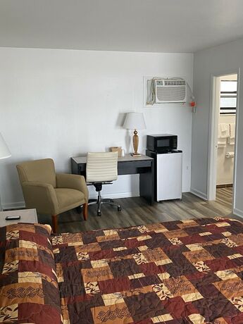 Imagen de la habitación del Hotel Oak Tree Inn. Foto 15