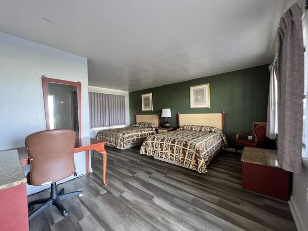 Imagen de la habitación del Hotel Oak Tree Inn. Foto 17