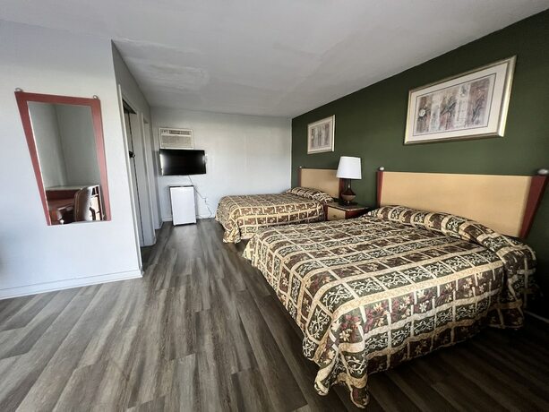 Imagen de la habitación del Hotel Oak Tree Inn. Foto 19