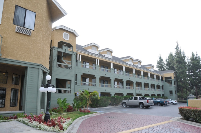 Imagen general del Hotel Oak Tree Inn, Monrovia. Foto 2