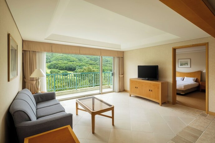 Imagen de la habitación del Hotel Oak Valley Resort. Foto 20