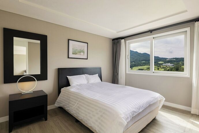 Imagen de la habitación del Hotel Oak Valley Resort. Foto 26