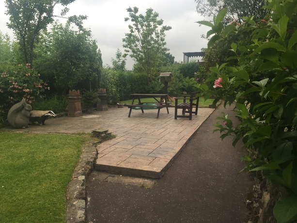 Imagen de los exteriores del Hotel Oakfield Lodge Guest House Stockport. Foto 14