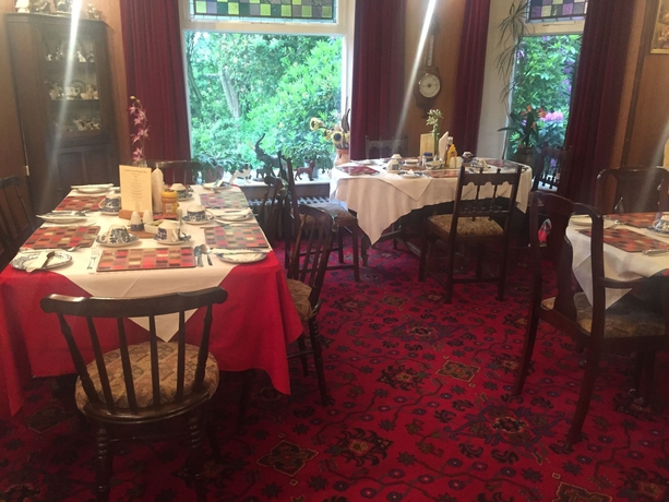Imagen del bar/restaurante del Hotel Oakfield Lodge Guest House Stockport. Foto 4