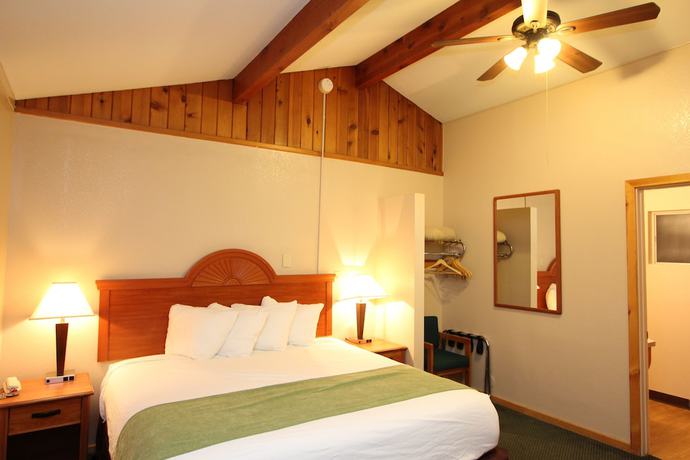 Imagen general del Hotel Oakhurst Lodge. Foto 1