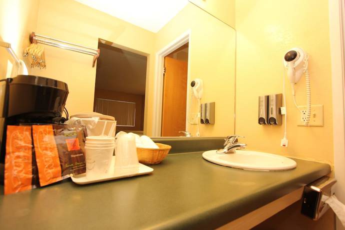 Imagen de la habitación del Hotel Oakhurst Lodge. Foto 11