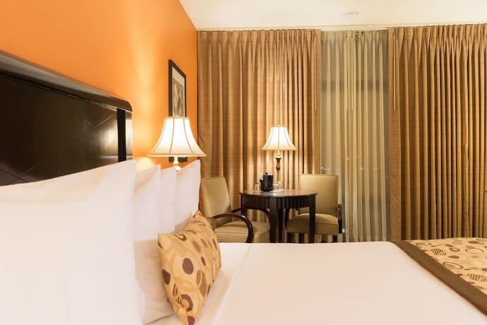 Imagen de la habitación del Hotel Oakland Airport Executive. Foto 4