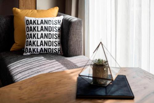 Imagen de la habitación del Hotel Oakland Marriott City Center. Foto 11