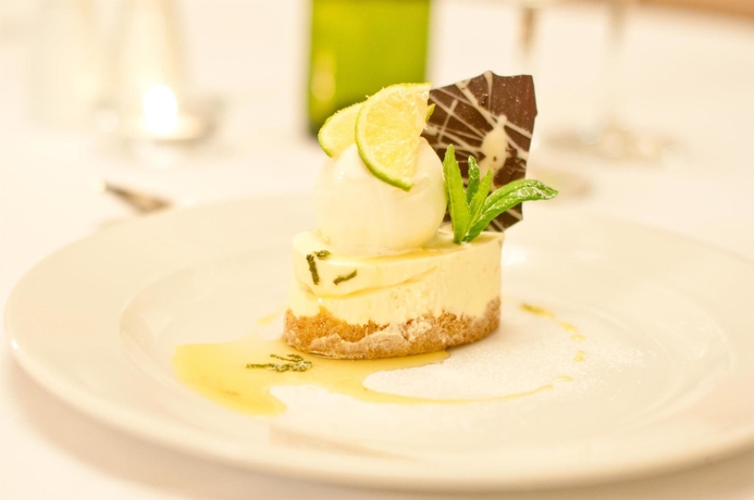 Imagen del bar/restaurante del Hotel Oaklands Hall Hotel Grimsby. Foto 4