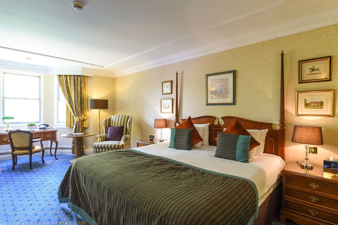 Imagen de la habitación del Hotel Oakley Court. Foto 5