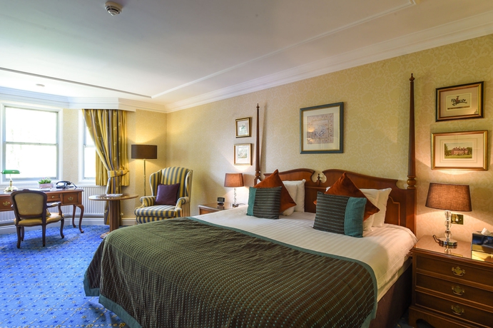 Imagen de la habitación del Hotel Oakley Court. Foto 8