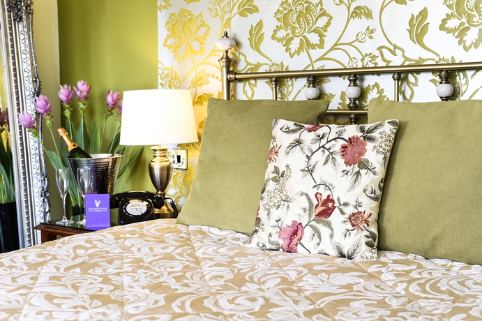 Imagen de la habitación del Hotel Oakley Court. Foto 9