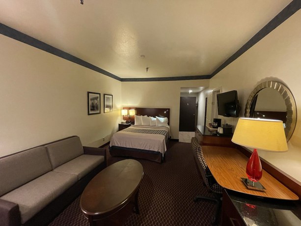 Imagen de la habitación del Hotel Oakridge Inn. Foto 11