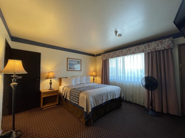 Imagen de la habitación del Hotel Oakridge Inn. Foto 12