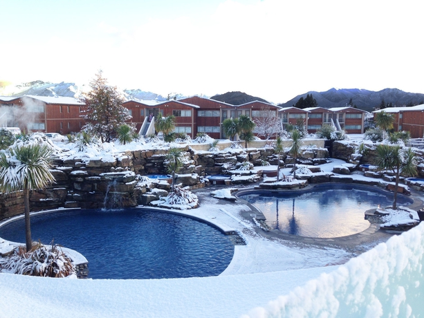 Imagen de la piscina del Hotel Oakridge Resort Lake Wanaka. Foto 16