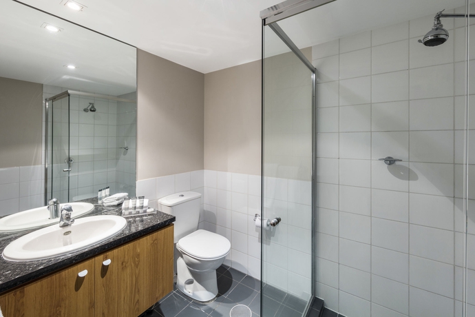 Imagen de la habitación del Hotel Oaks Adelaide Embassy Suites. Foto 3